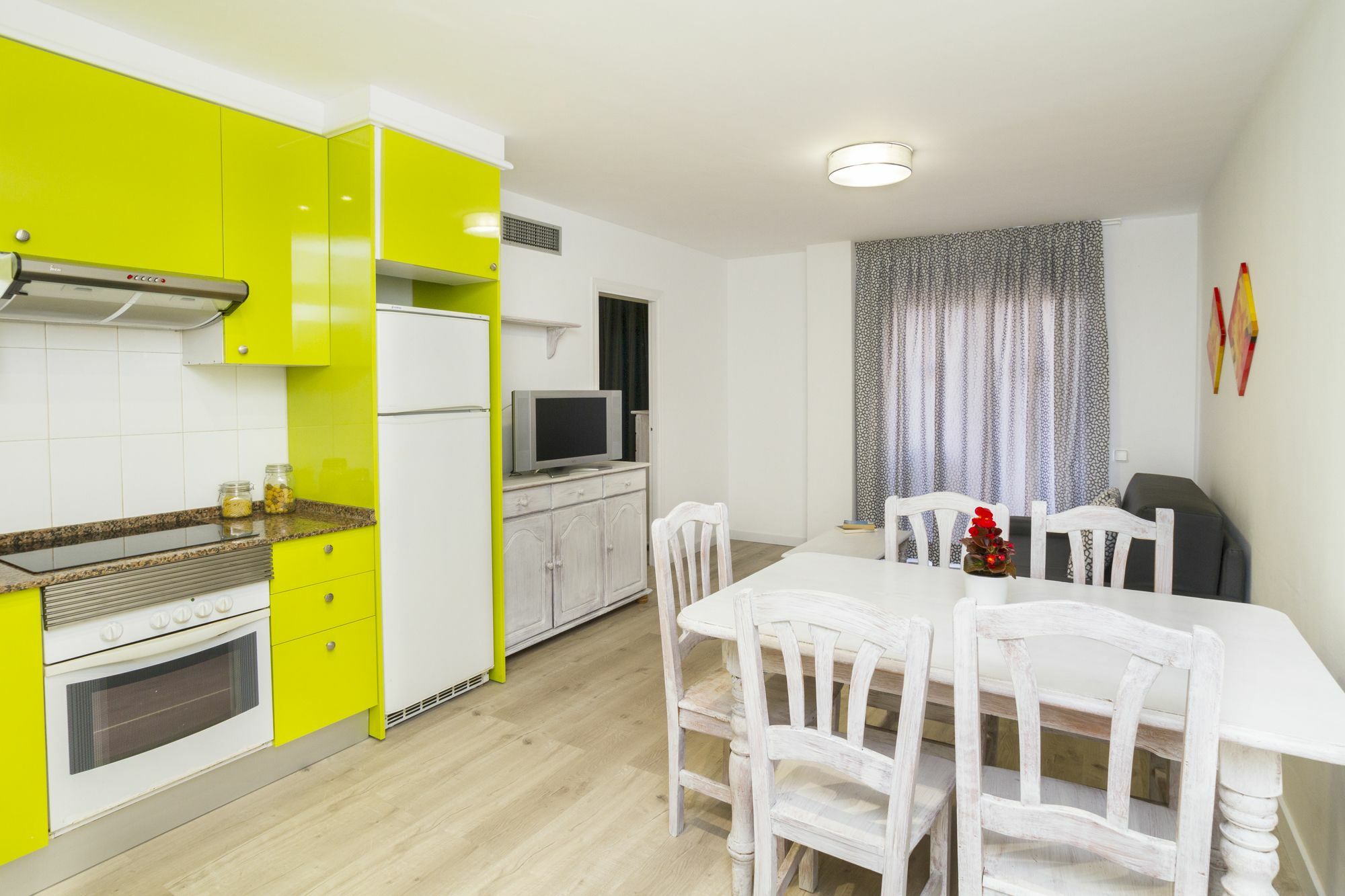 Apartamentos Intersalou Priorat Dış mekan fotoğraf