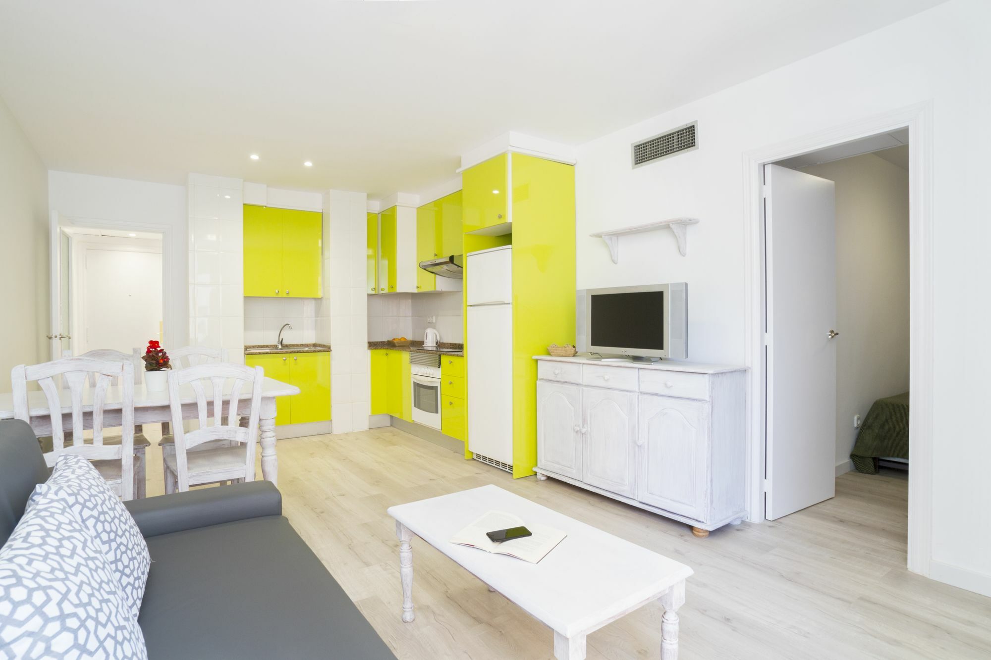 Apartamentos Intersalou Priorat Dış mekan fotoğraf